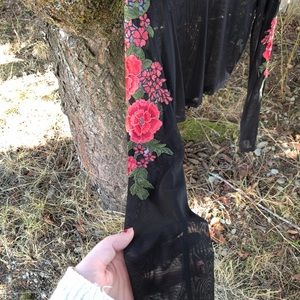 Sheet mesh long sleeve with rose design